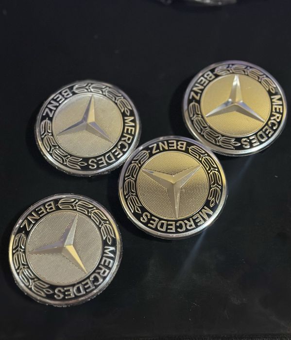 Tampas Centro de Jante Mercedes-Benz – Preto, Prata e Azul
