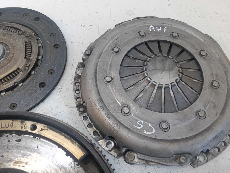 Sprzęgło 1.9 tdi 130km AWX A6 c5 Passat b5 A4 b6 Koło Dwumasowe KPL