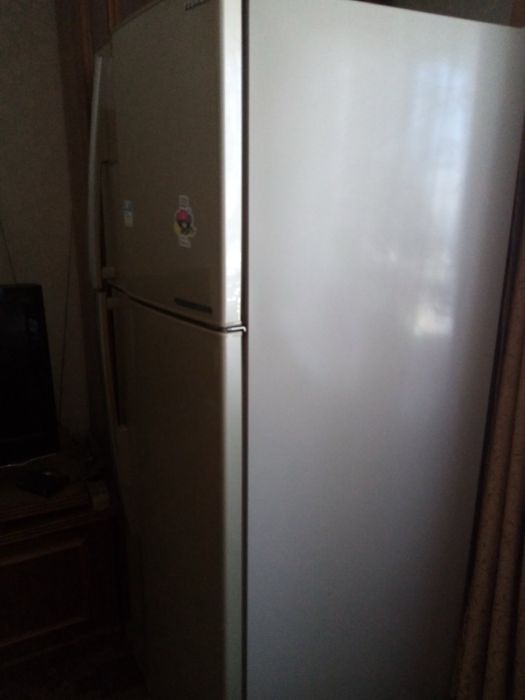 Холодильник Toshiba