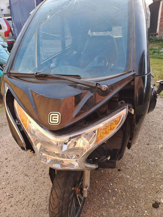 Skuter trójkołowy Econelo elektryczny