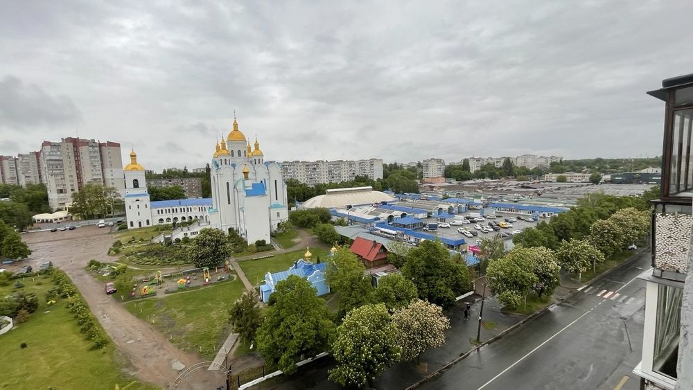 Продам 3-х кімнатну квартиру ринок Нива