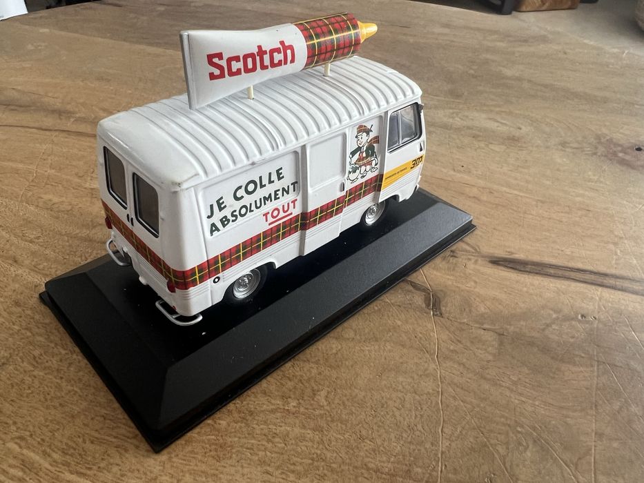 Peugeot J7 “Scotch” 1:43