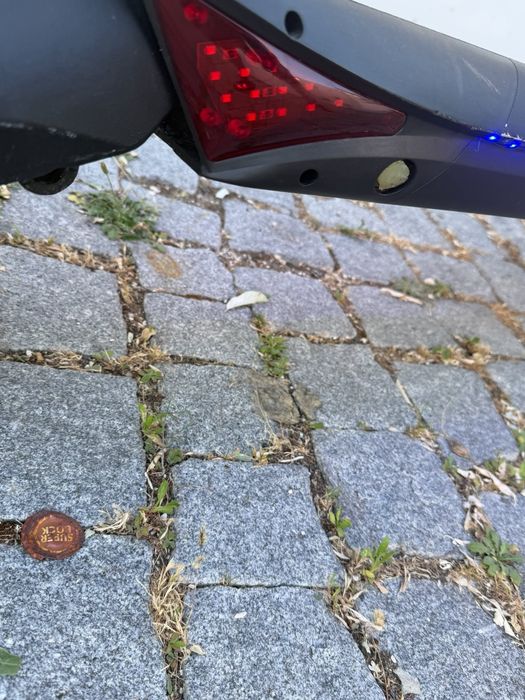 Trotinete elétrica Zwheel AR5