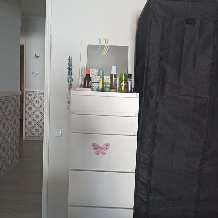 Camiseiro branco ikea