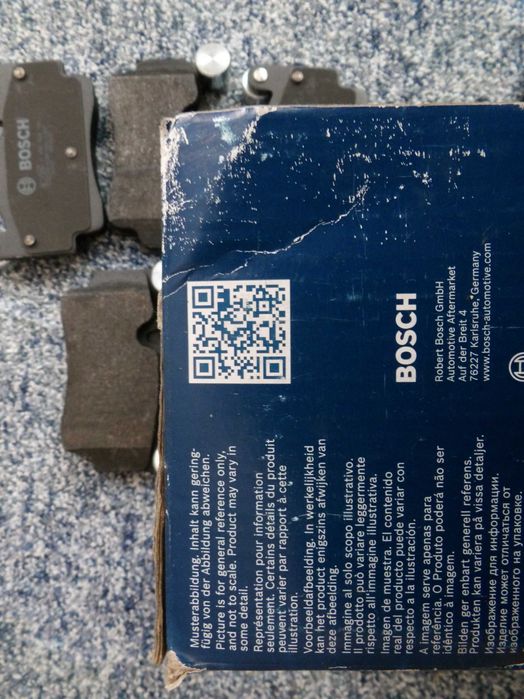 Гальмівні колодки VW Touareg. Повний комплект.