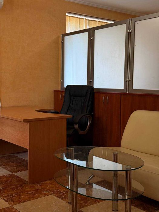 Оренда приміщення з меблями