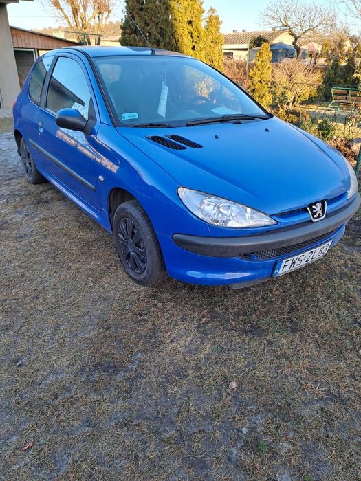 Peugeot 206  1,4 benzyna