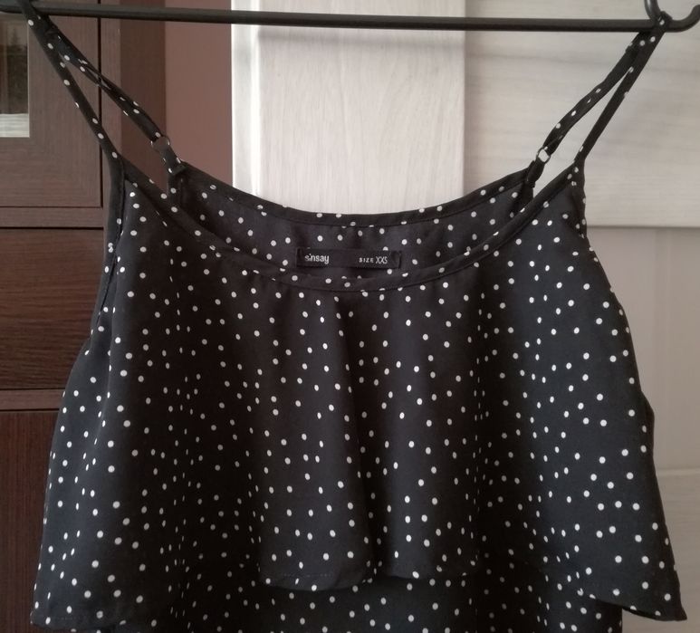 Czarna sukienka damska na ramiączka