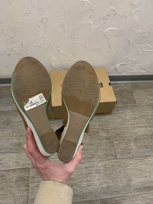 Босоніжки жіночі, 37 р.