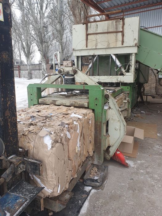 Пресс для вторсырья