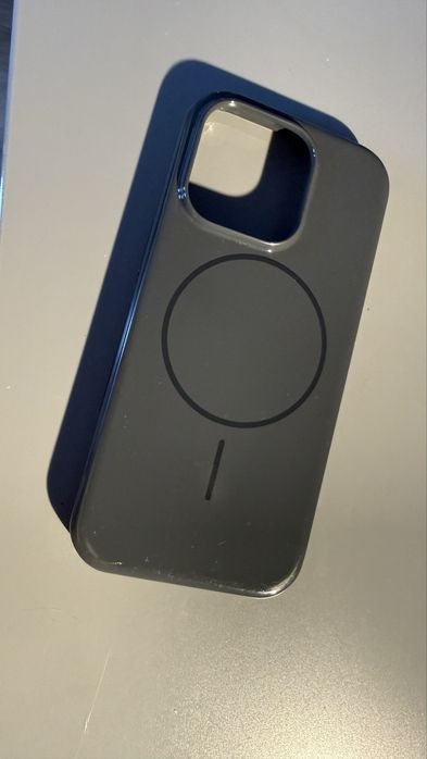 Używane etui Apple Beats z MagSafe do iPhone 16 Pro