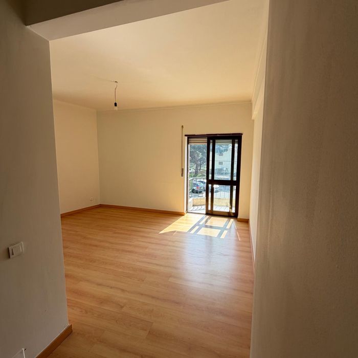 Vende-se apartamento T2 em Leça da Palmeira a 5 m da praia. — Matosinhos E Leça Da Palmeira, Porto