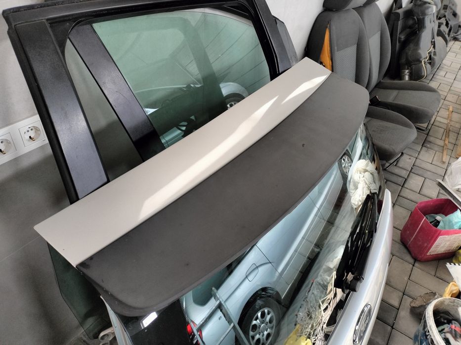 Кришка багажника Ford Focus C-Max