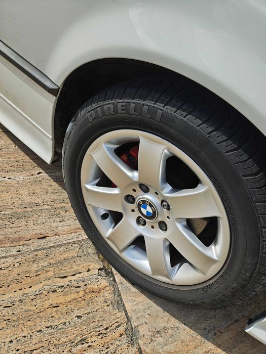 BMW 318 is coupé