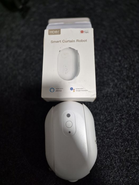 Moes Smart Curtain Robot (Modelo ZC-RB01)