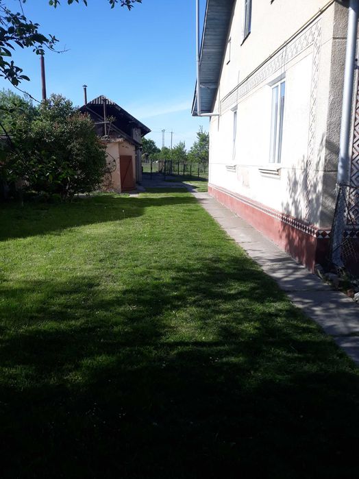 Продам напів особняк