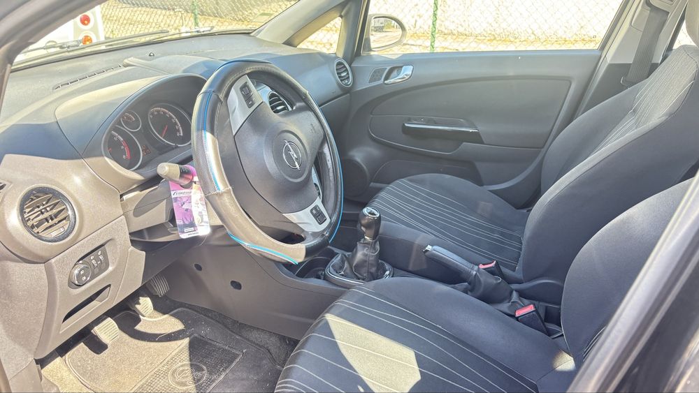 Opel corsa 1.2 gasolina como novo