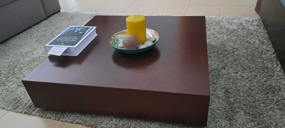Mesa de centro em madeira