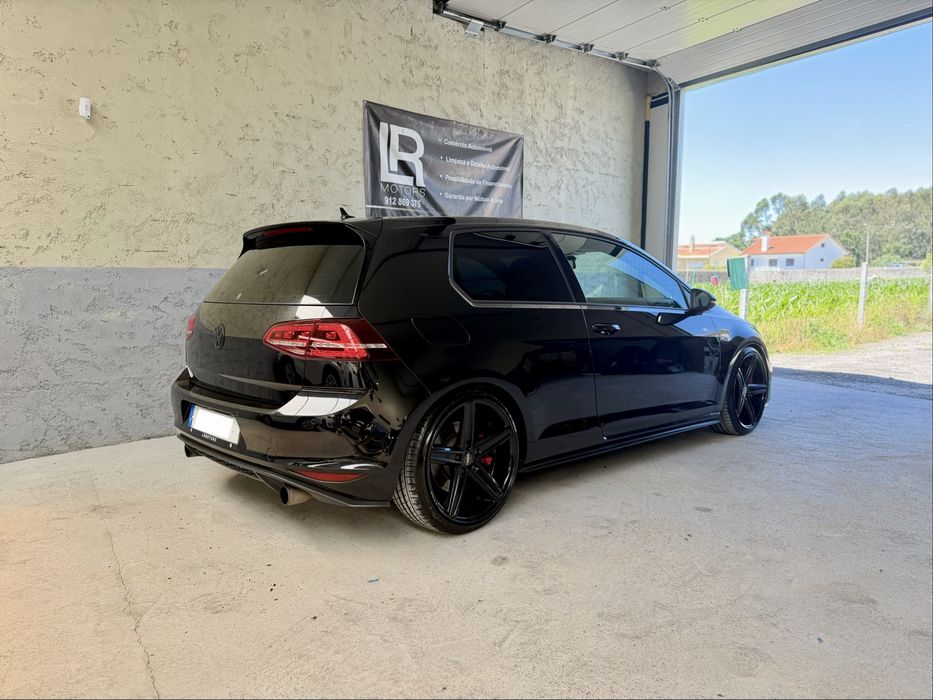 VW Golf VII GTI Performance DSG - Desde 305€ Mês