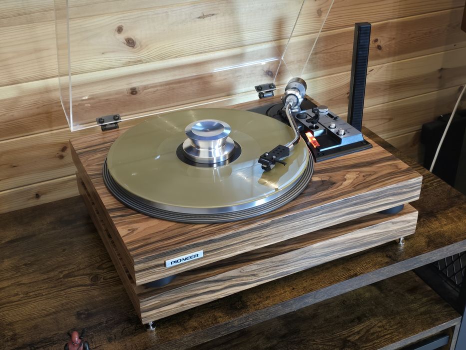 Gramofon Pioneer PL 516
