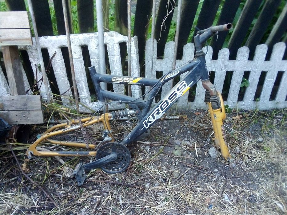 Rama od roweru aluminiowa,jak na zdjęciach.
