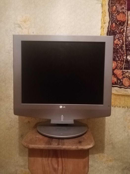 Продам телевизор в робочому стани lg 20lc1r-zg