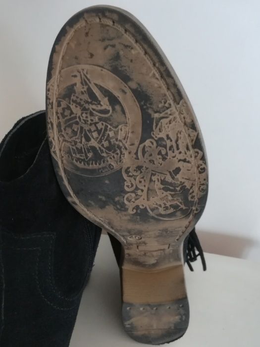 Botas camurça preta novas