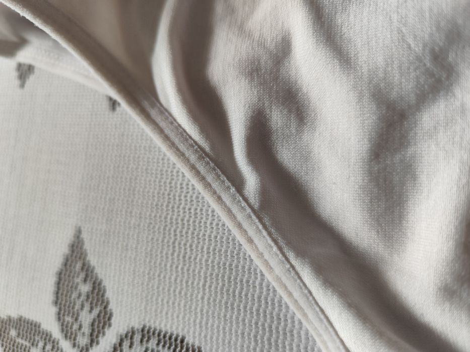 Top prążkowany modelujący sylwetkę na nieregulowane ramiączka rozm 40C