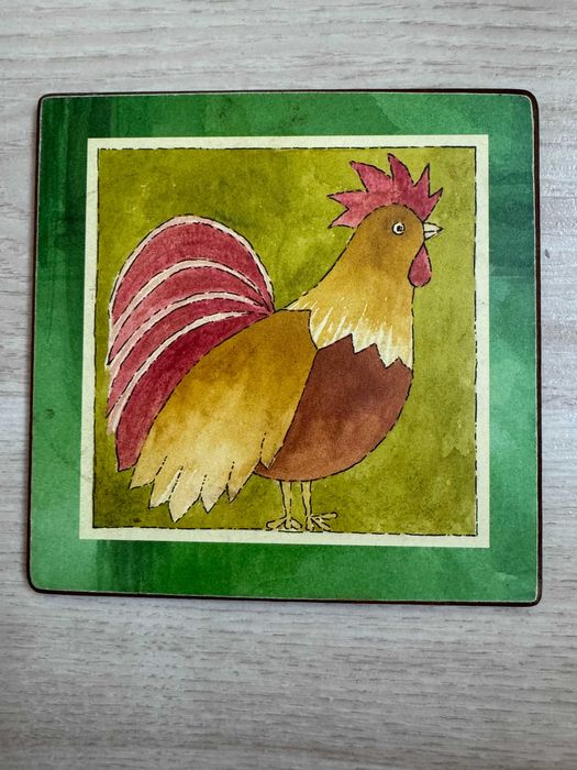 Cztery podkładki pod kubki z rysunkiem koguta