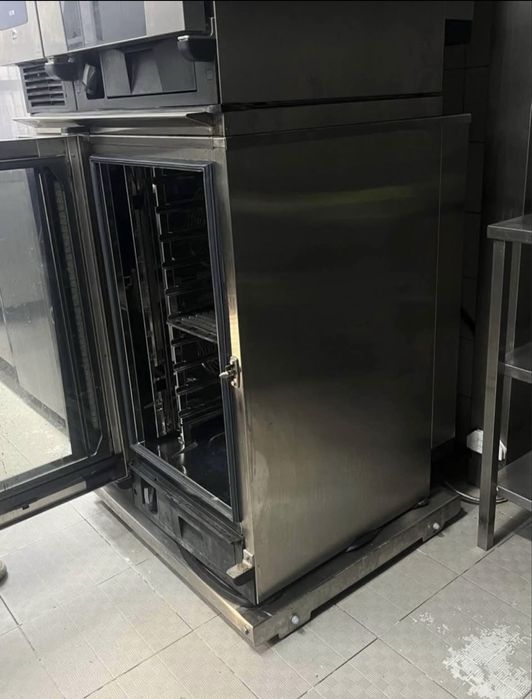 Forno Rational iCombi Pro de 10 níveis (2023)  - Restauração Hotelaria