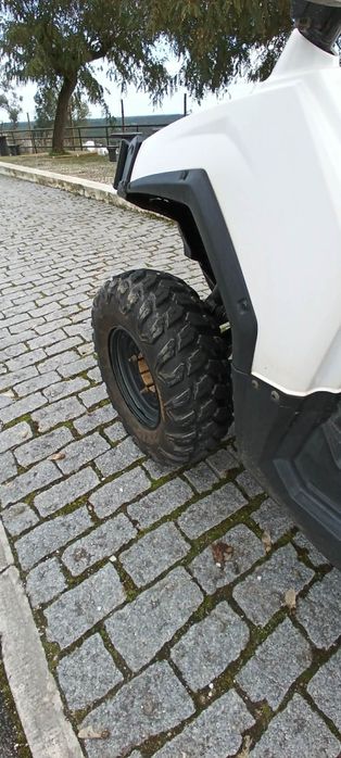 Polaris RZR 570 Trator