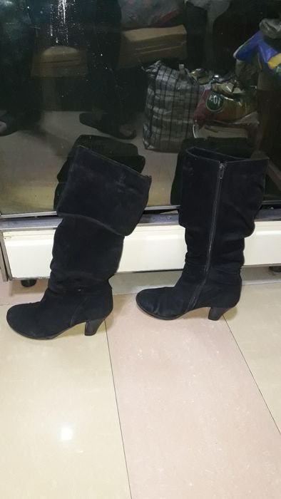 Женские зимние сапоги 37 раз.