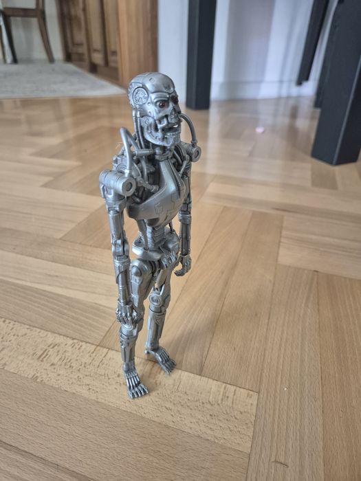 Terminator Salvation - T-RIP 10" 2009 figurka