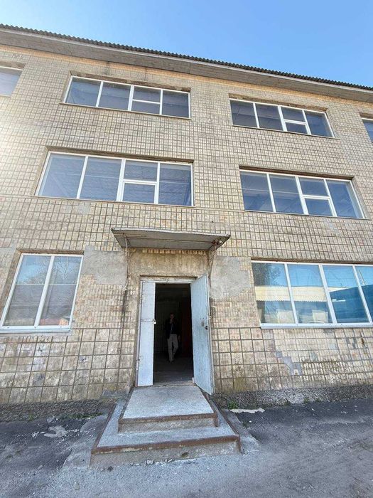 Оренда виробничого або складського приміщення 250 кв.м. є обладнання