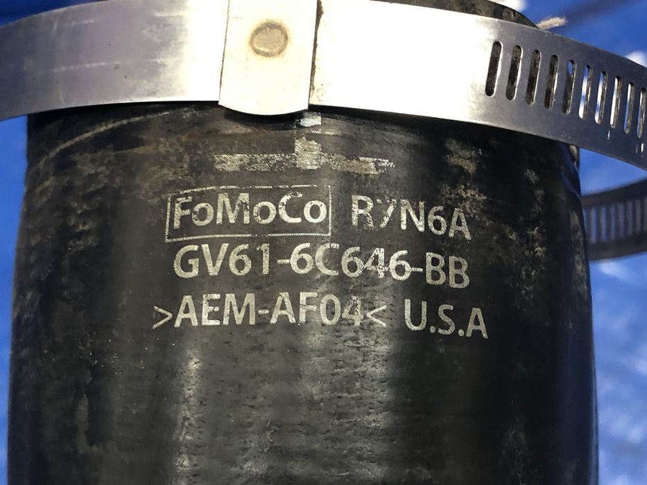 Патрубок інтеркулера Ford Escape  Патрубок интеркулера Розборка