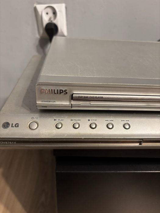 Dvd OlgDV8761V oraz PhilipsDVP 30 40 pilot brak