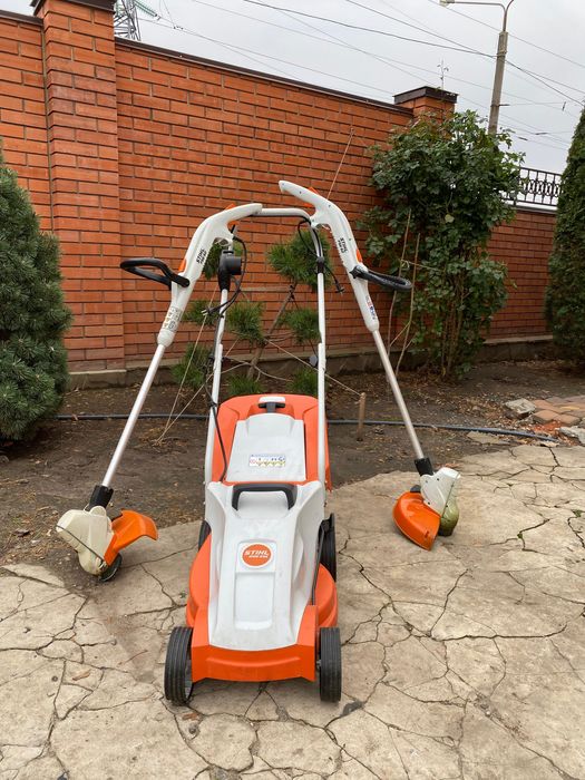 Продам STIHL триммер