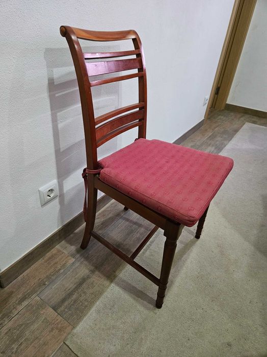 4 Cadeiras com almofadas64343235606787120