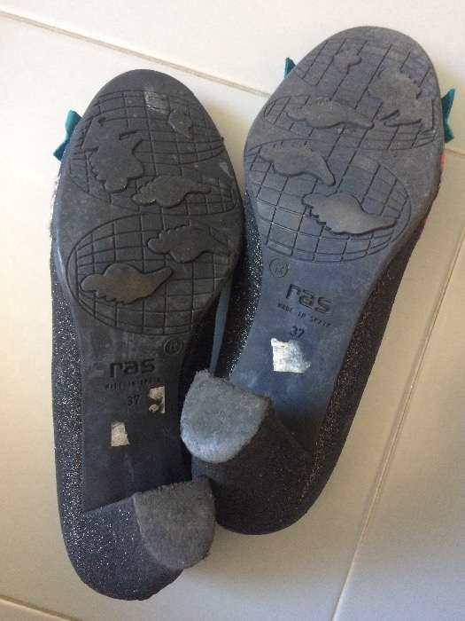 Sapatos senhora marca Ras (tam 37)