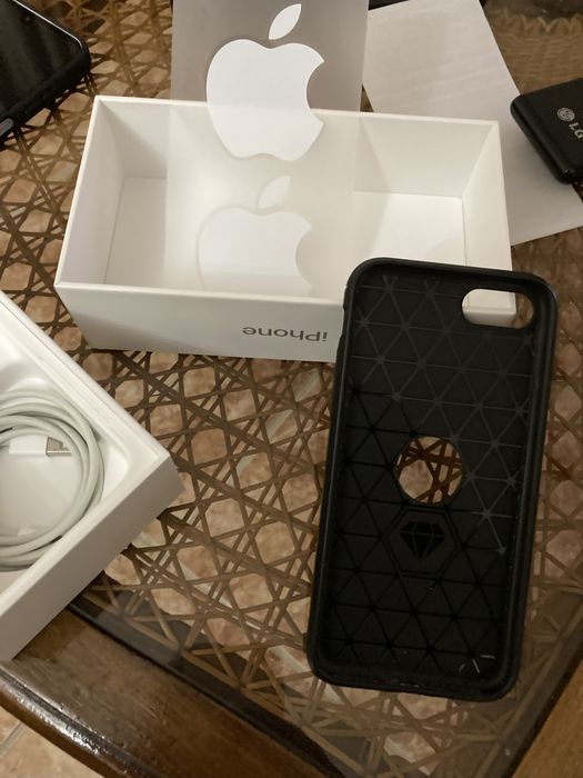 Telemovel Apple Iphone SE 2020 64Gb