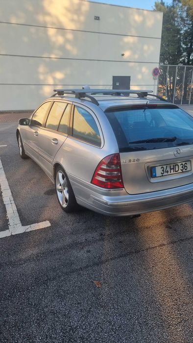 Mercedes C220 versao Avantgard 150cv ano 2095