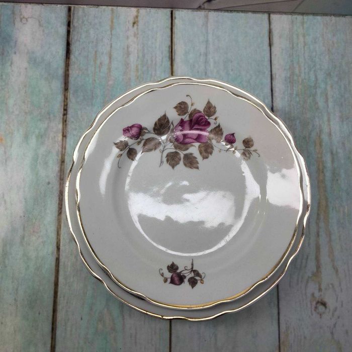 Набор тарелок с рисунком