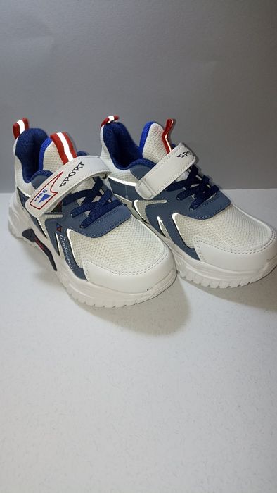 Дитячі кросівки нова колекція