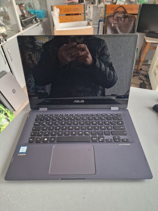 Продам ноутбук Asus J412u на запчастини
