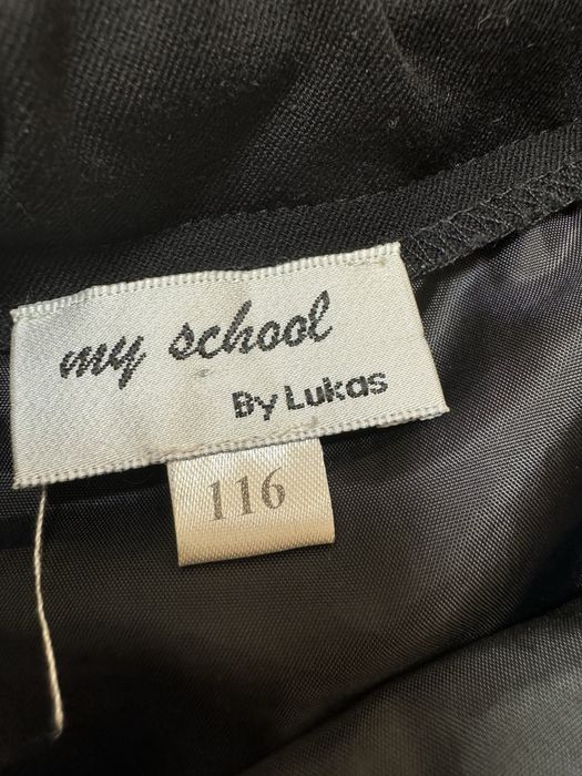 Продам спідницю на дівчинку