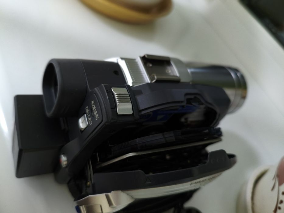 Камера Panasonic VDR-M50