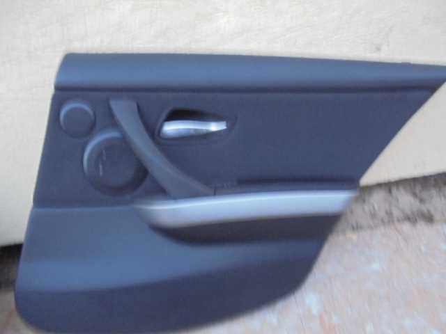 BMW E91 boczki drzwi komplet