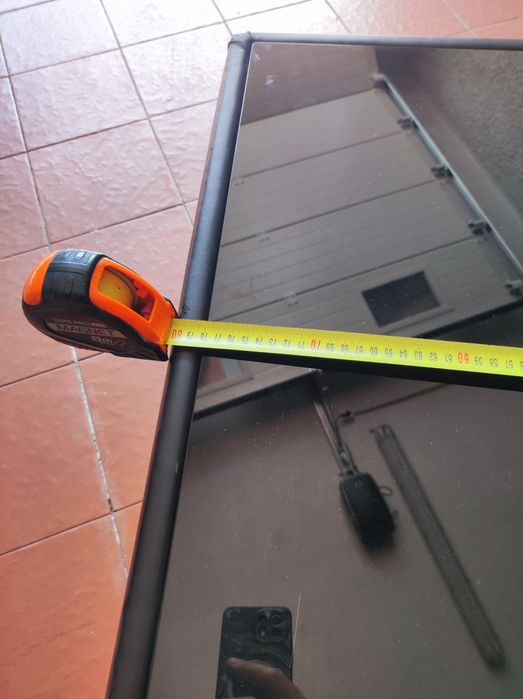 Mesa de centro, linhas modernas