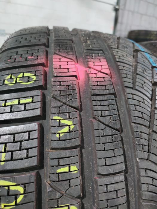 235/40R18 Pirelli Sottozero W240 z 2010r 7mm