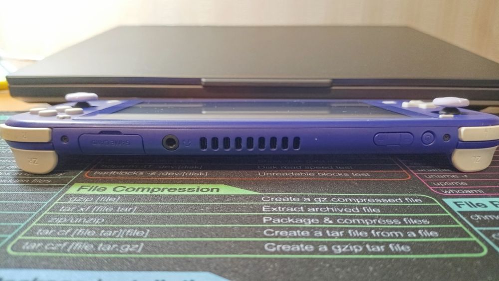 Nintendo Switch lite 256gb kefir